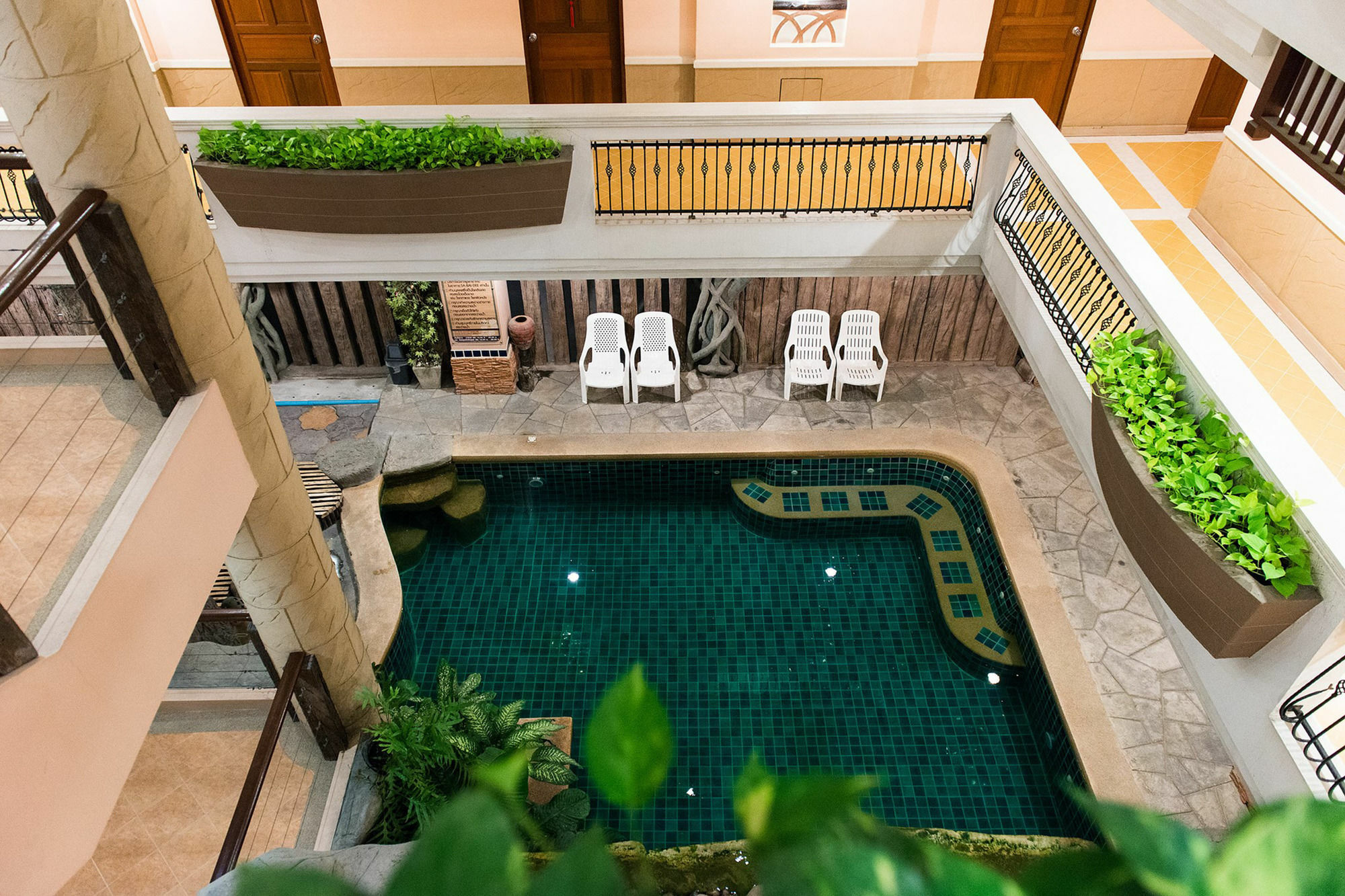 Sa-Bai-Dee Condo Чонбури Экстерьер фото